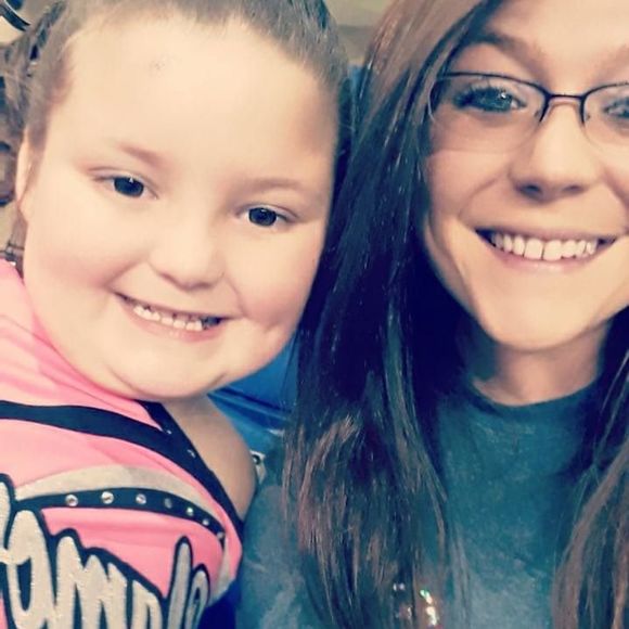 Meet your Posher, April - Picture 1 of 1